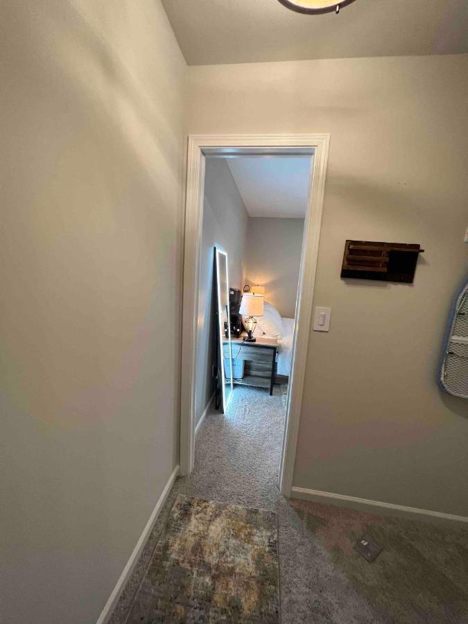 Hometel Premium Guest Suite W/ Private Entrance Ypsilanti Exteriér fotografie
