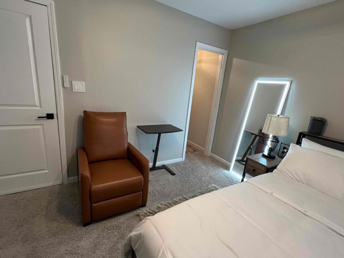 Hometel Premium Guest Suite W/ Private Entrance Ypsilanti Exteriér fotografie